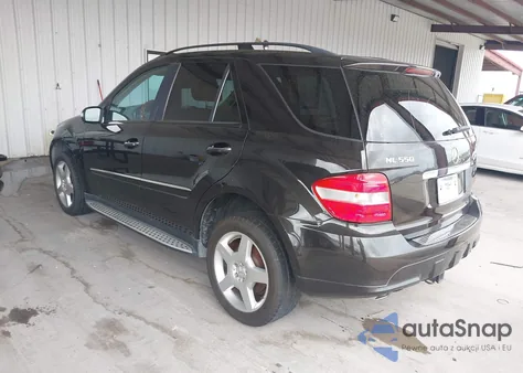 2008 Mercedes-Benz Ml 550 4Matic z USA, uszkodzony, nr VIN 4JGBB72EX8A351858